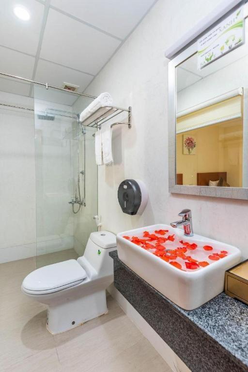 An Thuyen Hotel Дананг Экстерьер фото